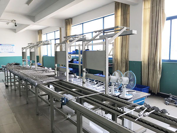 春輝集團(tuán)儀表車(chē)間